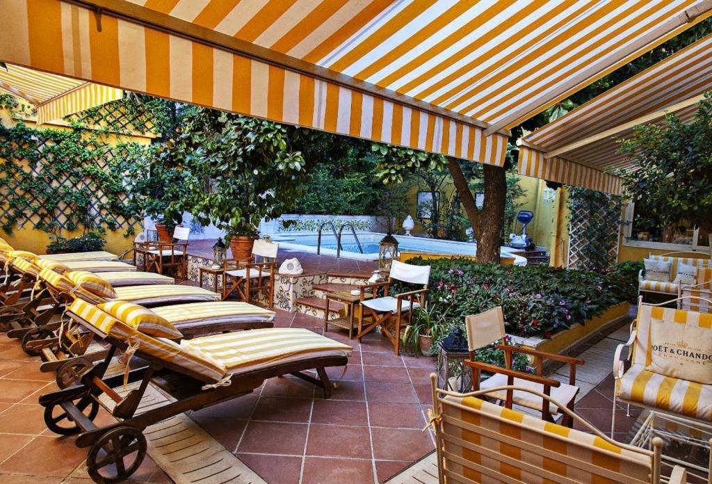 Palazzo Cherubini-Pools & Wellness Rossano Exterior photo