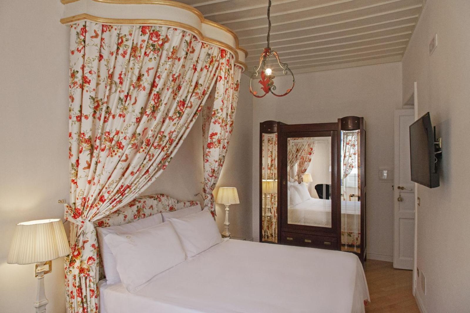 Palazzo Cherubini-Pools & Wellness Rossano Room photo