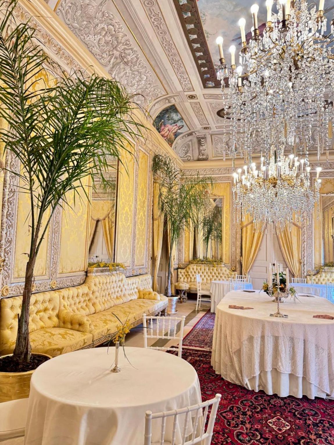 Palazzo Cherubini-Pools & Wellness Rossano Exterior photo
